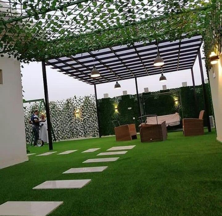 تركيب برجولات خشب زان عزيزي وابيض بأشكال مميزة وتخفيض 25 في المائة