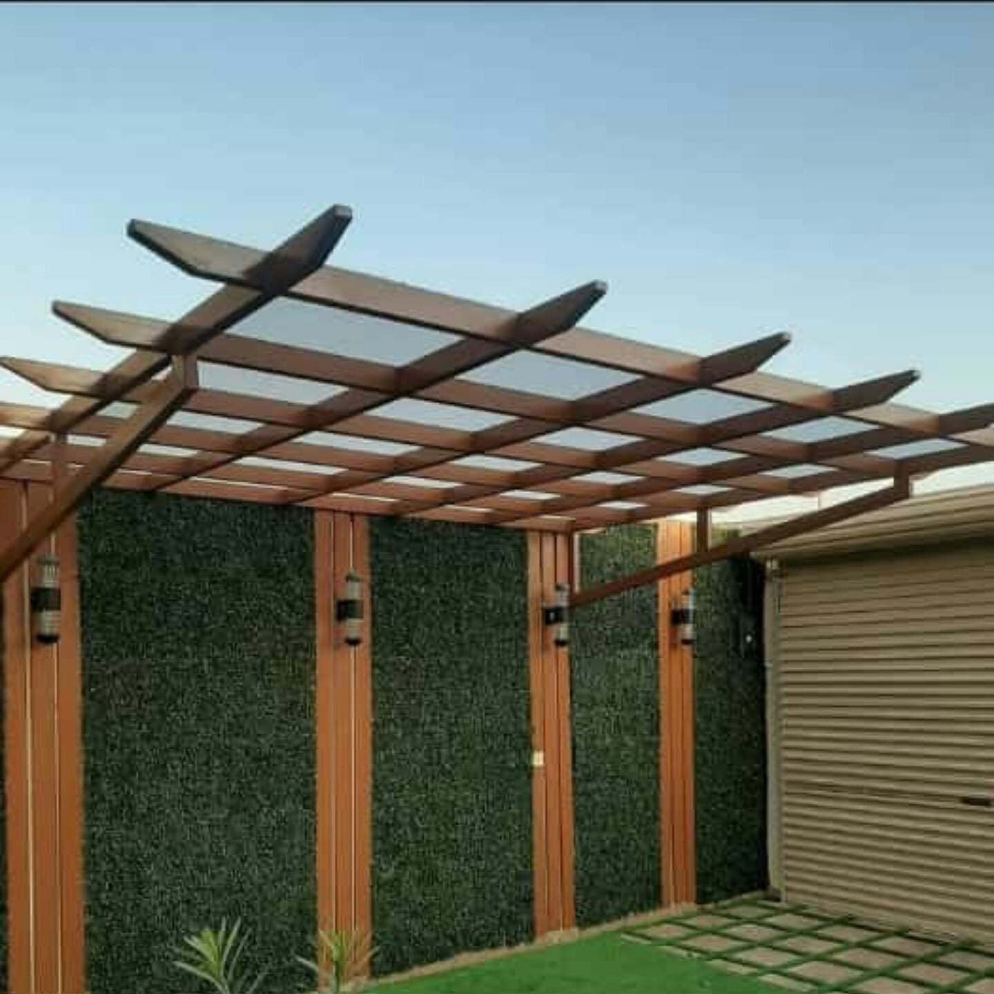 ديكورات برجولات خشبية