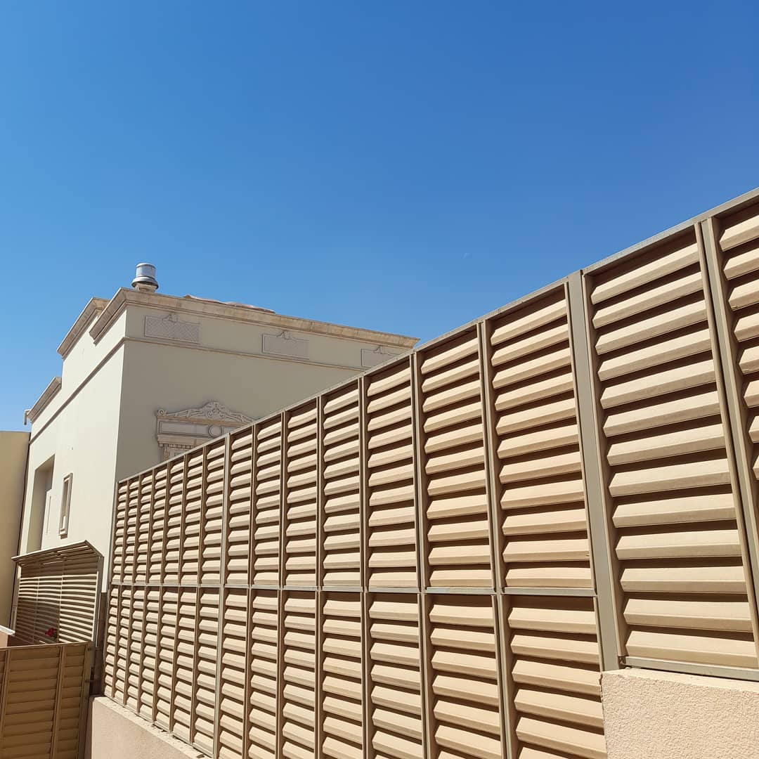 تركيب سواتر خشب بلاستيكي