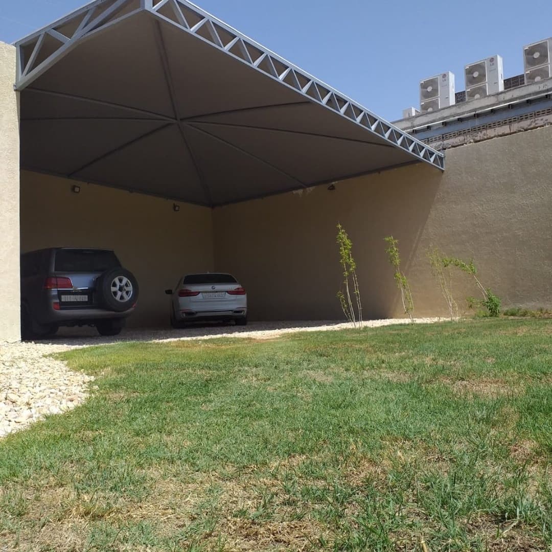 مظلات وسواتر حي الحزم 